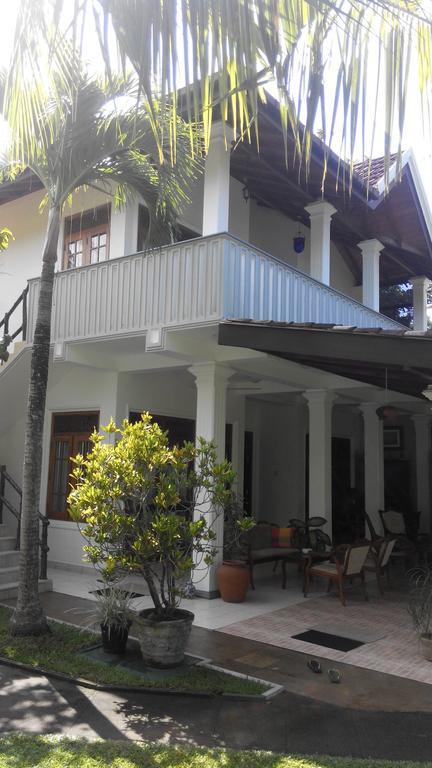 Surf Villa Hikkaduwa Exterior foto