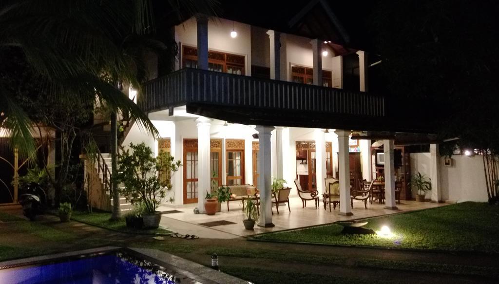Surf Villa Hikkaduwa Exterior foto