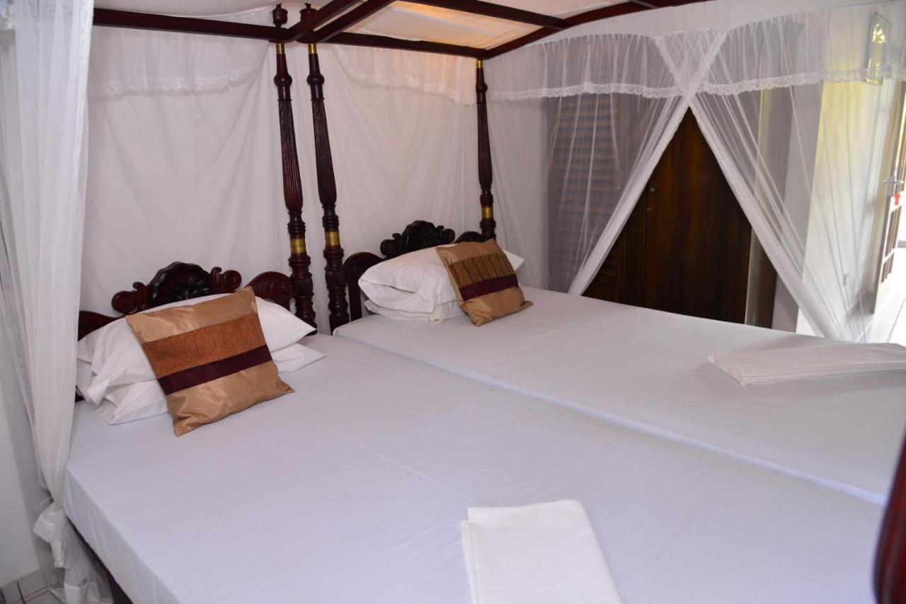 Surf Villa Hikkaduwa Exterior foto